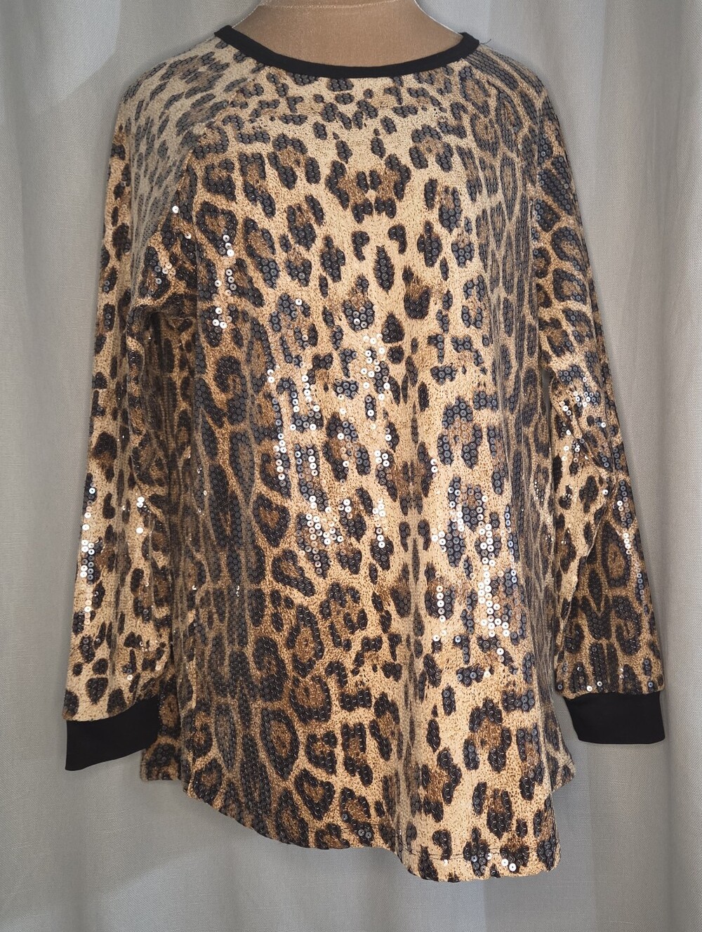 Sunshine & Rodeos Leopard Sequin Long Sleeve Top Size Large
